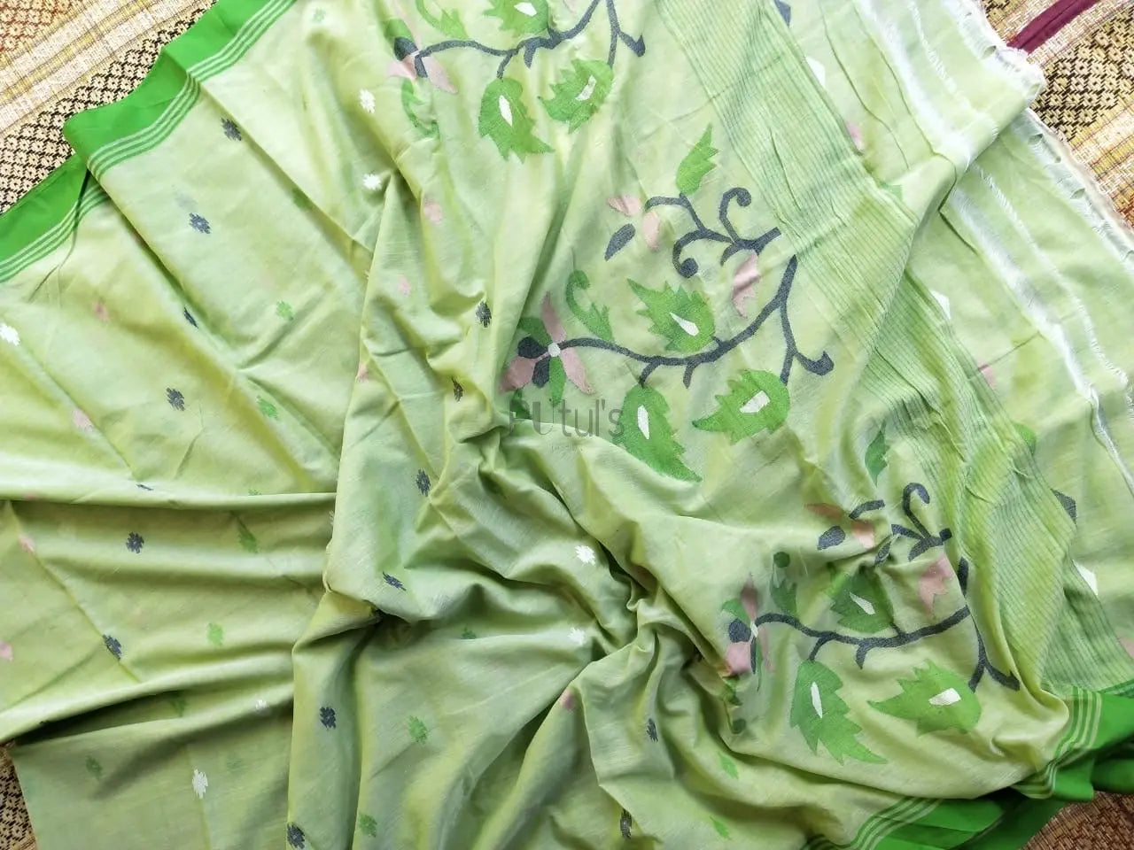 Cotton jamdani saree of Bengal Putul's Fashion