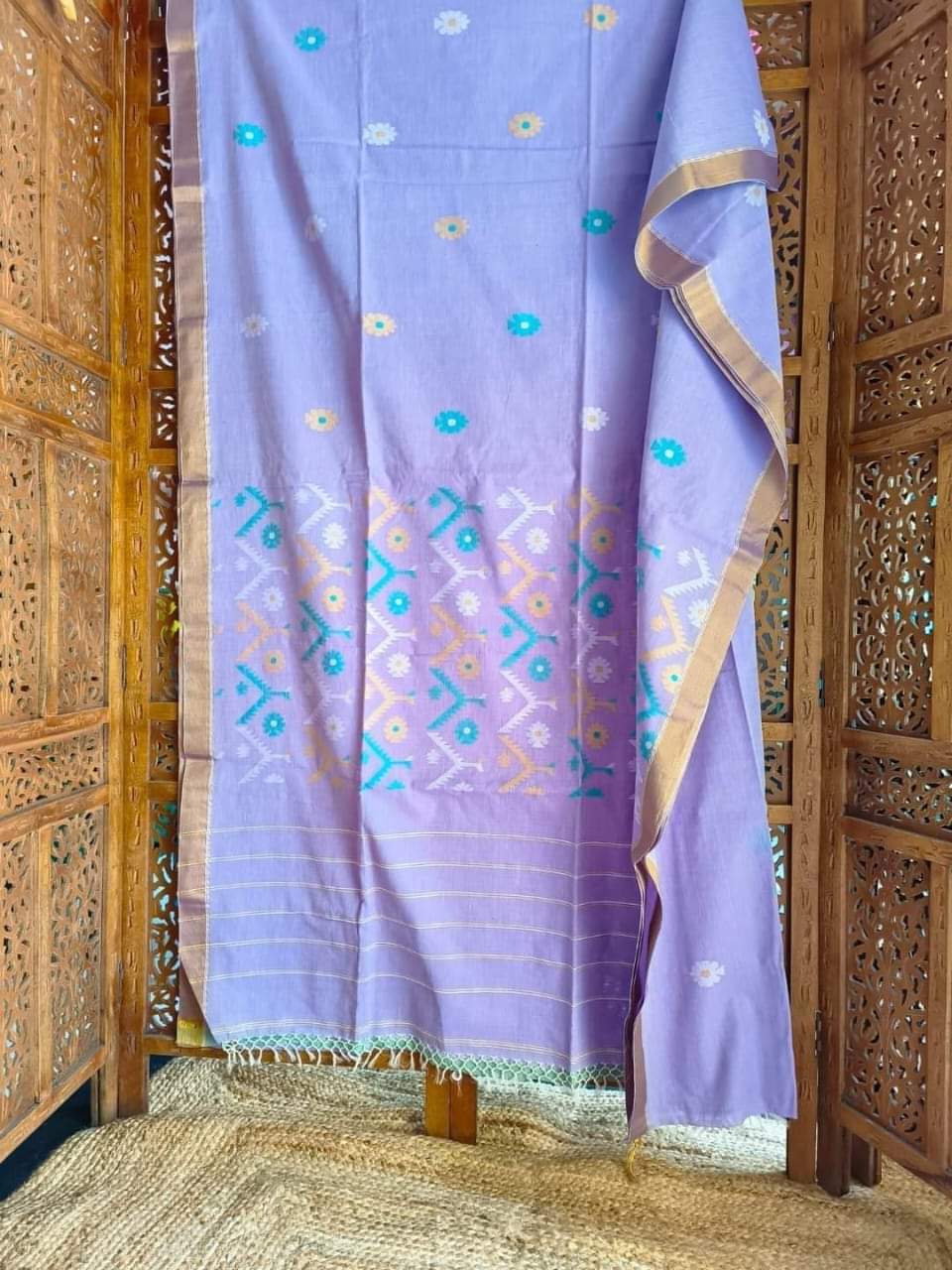 Handwoven Cotton jamdani saree