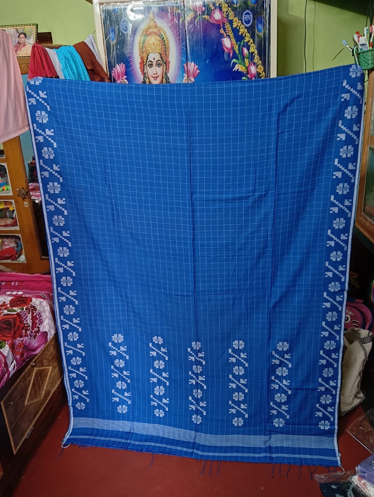 Navy blue handweaving cotton Jamdani saree from the handloom of Bengal