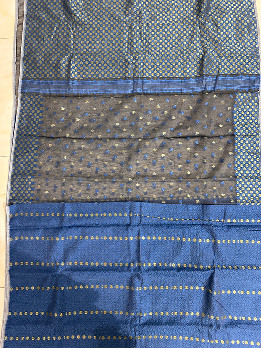 Bengal Soft Dhakai Jamdani Half Half Saree - Putul's Fashion