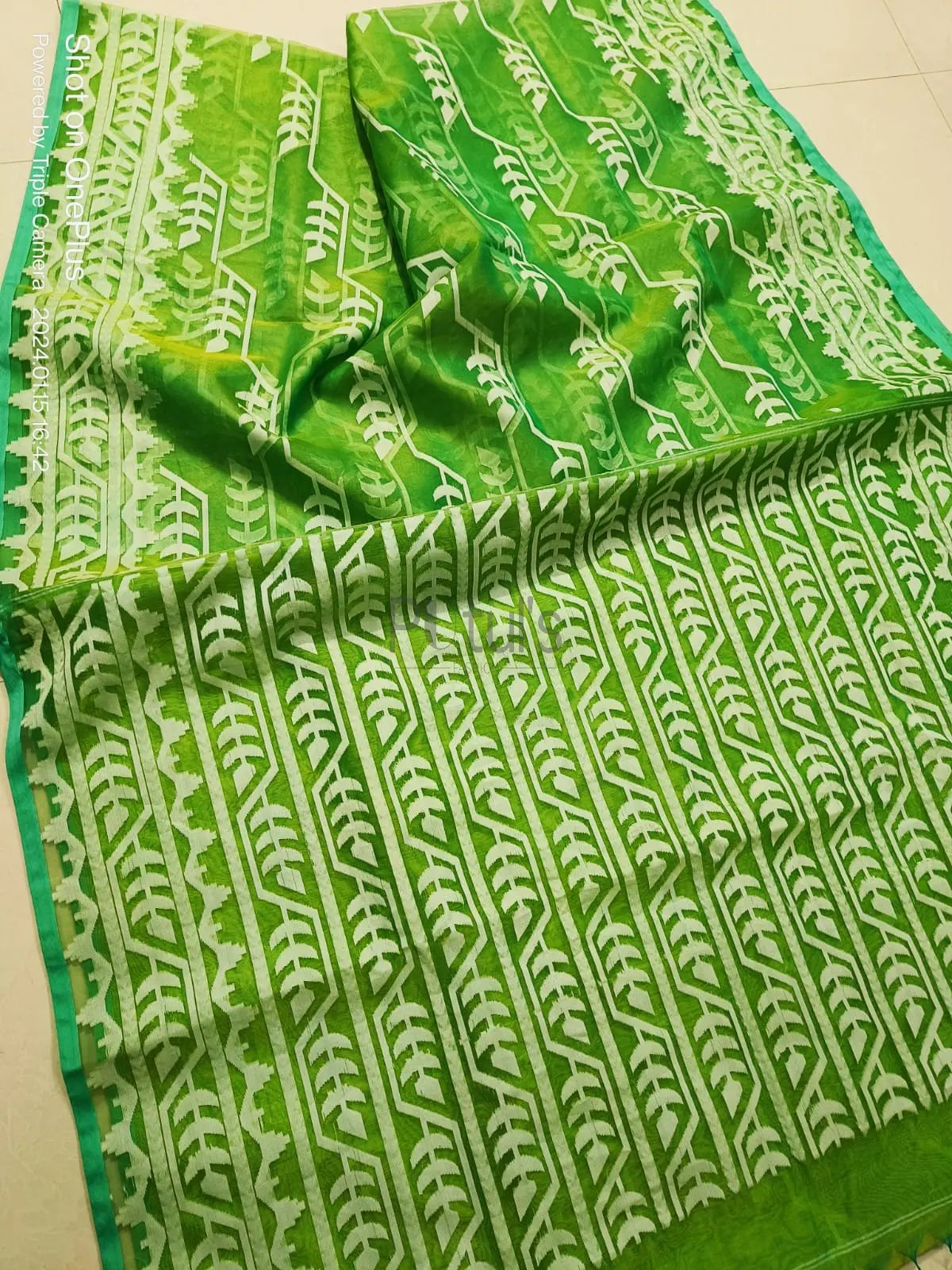 Handwoven muslin jamdani saree Putul's Fashion
