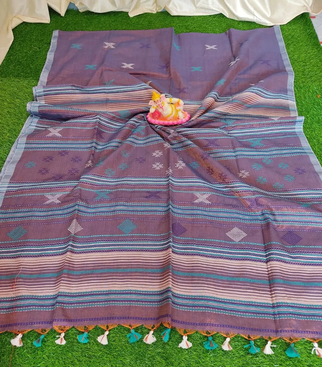 Khadi cotton saree tissue Bhujodi motif Putul's fashion