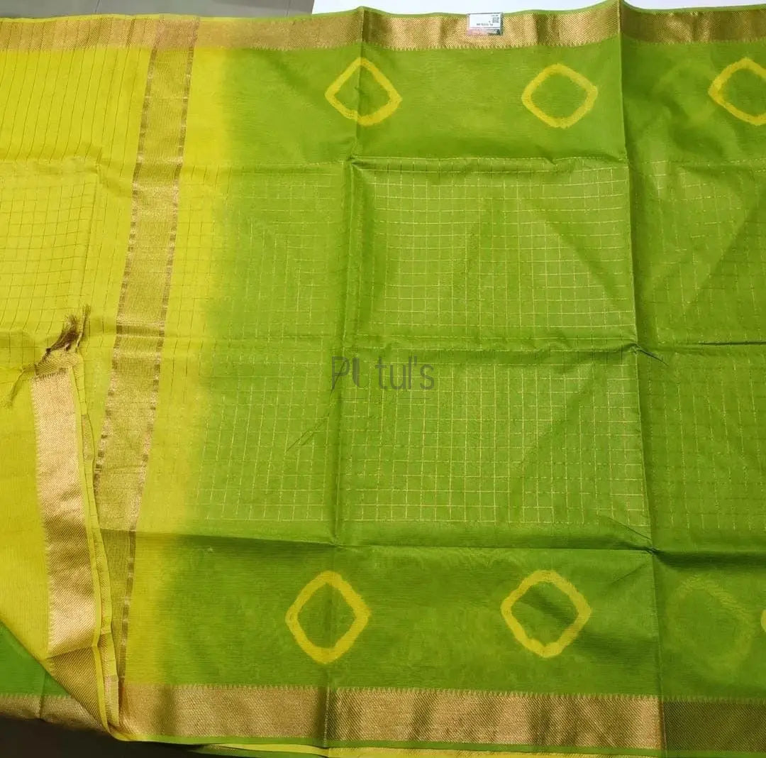 Leafy green Mangalgiri box saree checkered motif Putul's Fashion