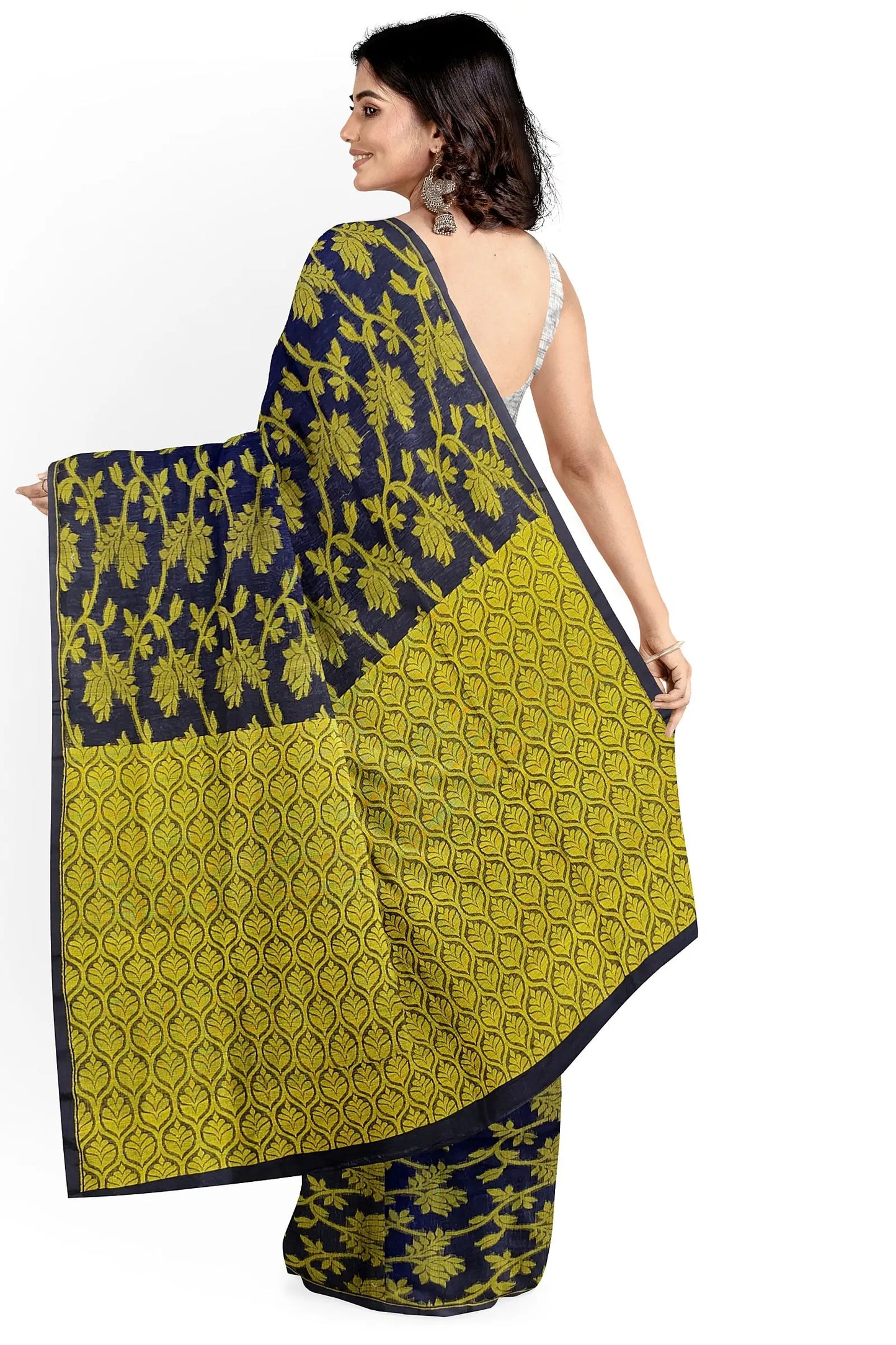 Linen Banarasi saree Putul's fashion