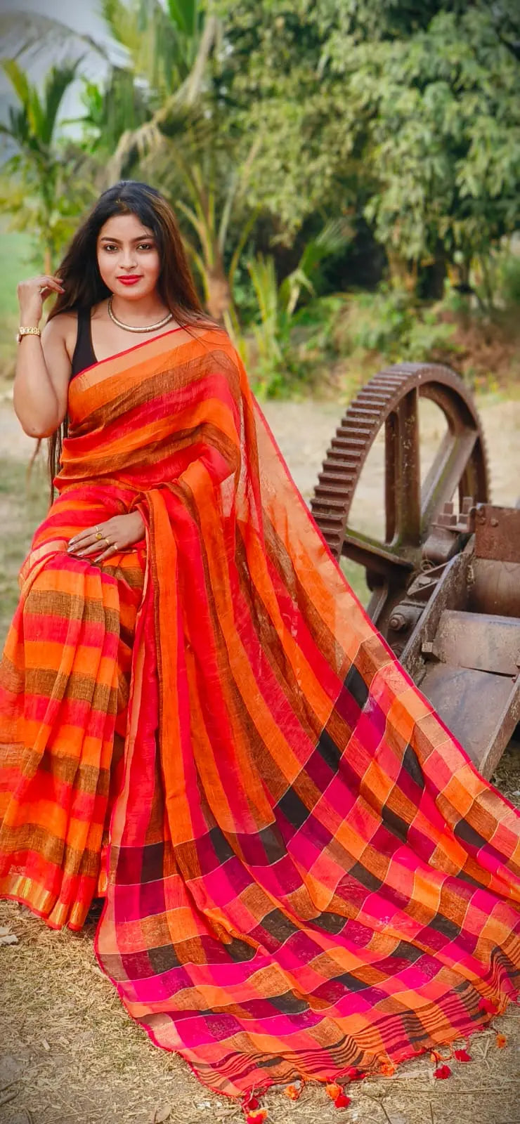 Linen check motif saree Putul's fashion
