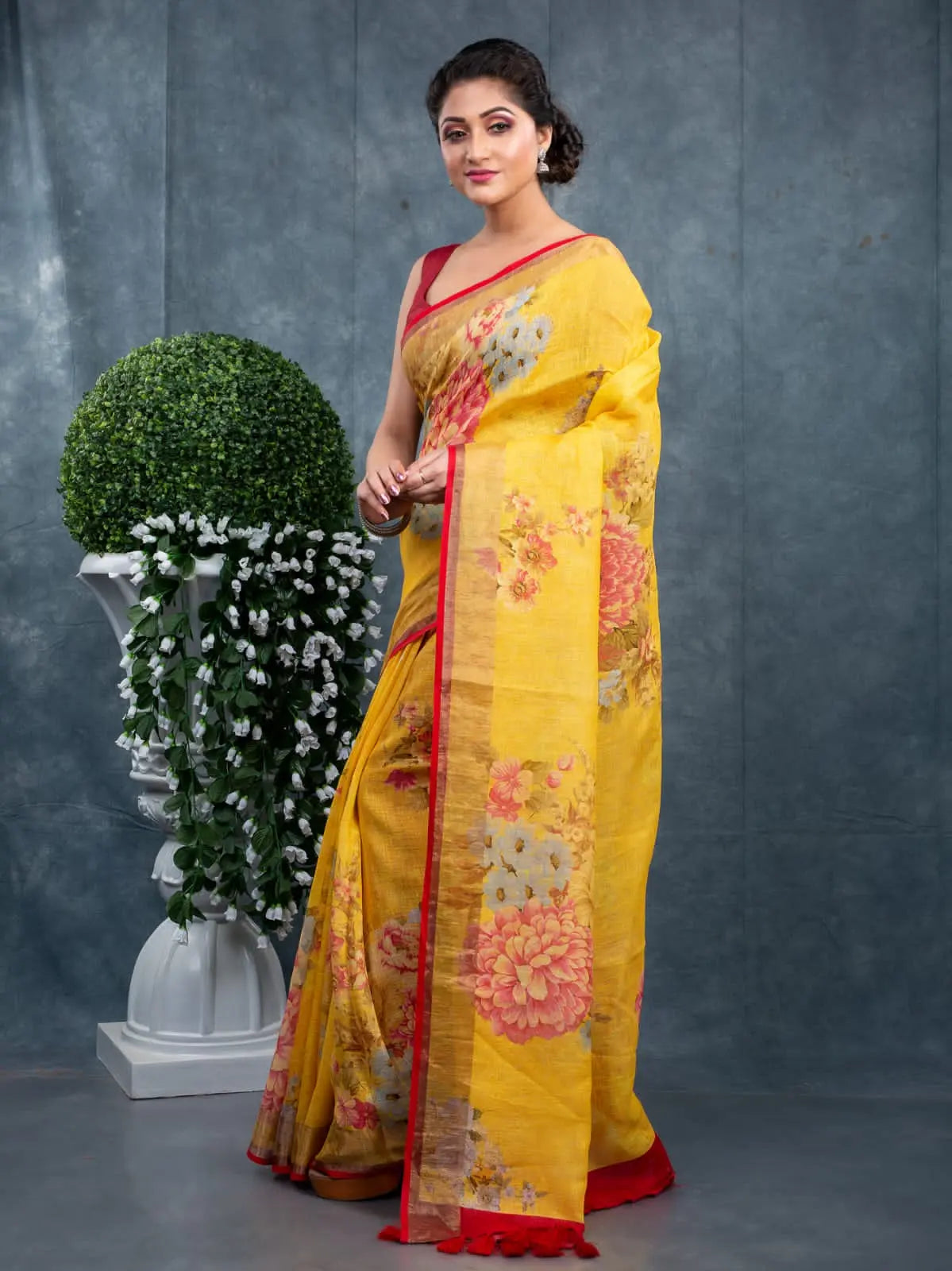 Linen saree digital print original quality Putul's fashion