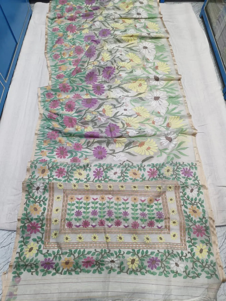 Muslin hand weave pure Jamdani Putul's fashion
