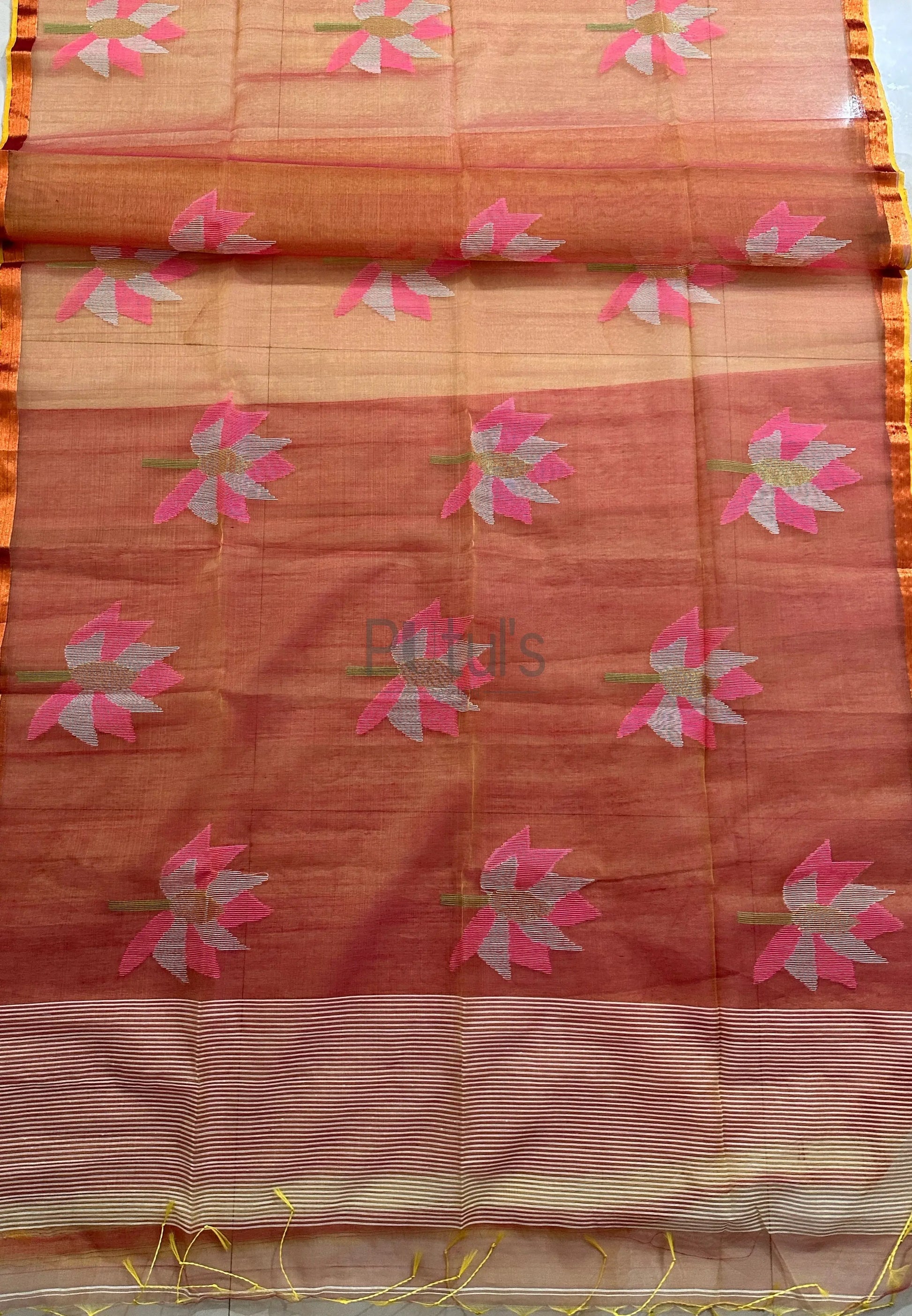 Peach 🍑 coloured dual tone hand weaving muslin jamdani saree Putul's Fashion