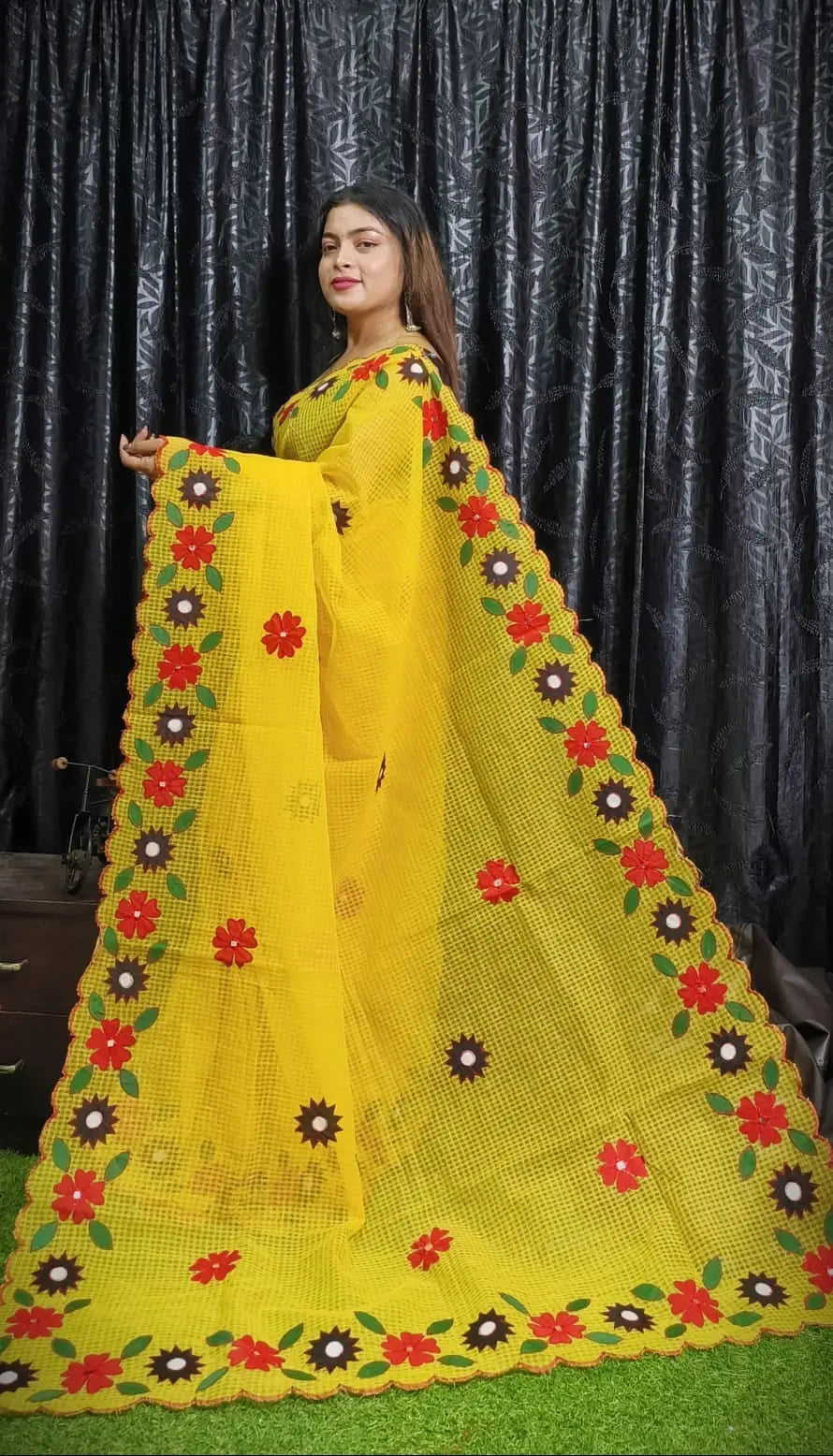 Resham Kota Applique saree Putul's fashion
