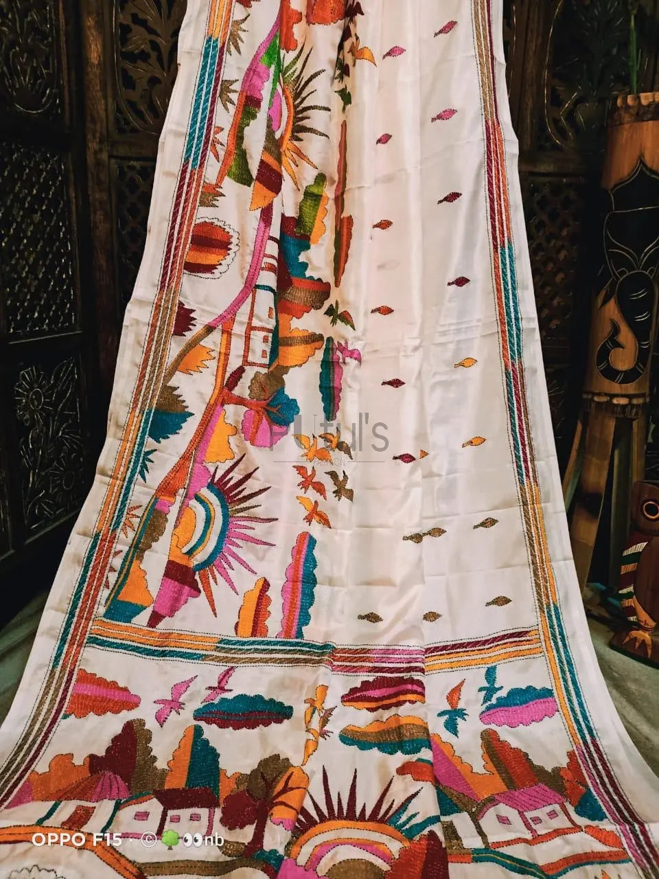 White coloured kantha stitch saree of Bengal Putul's Fashion