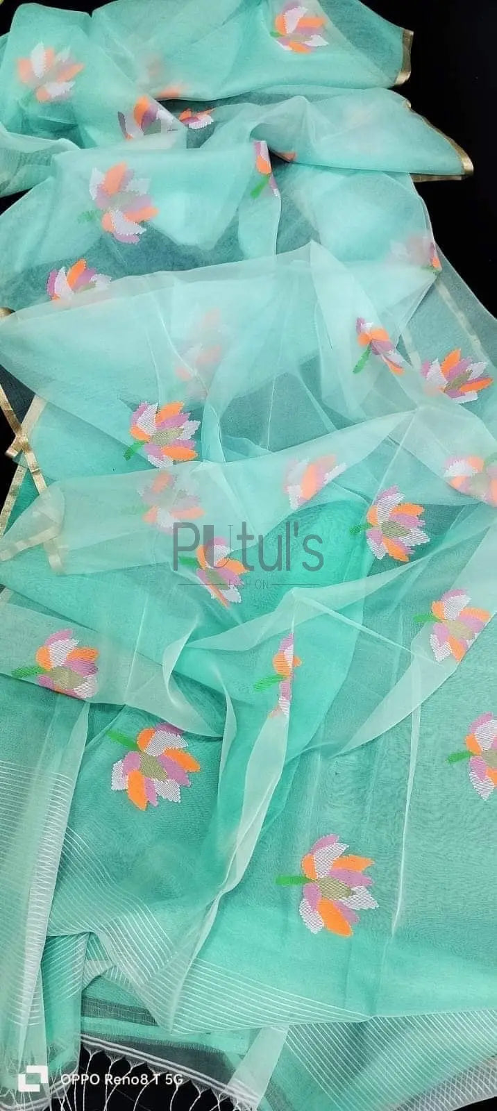 Poddo muslin saree from Bengal Putul's Fashion