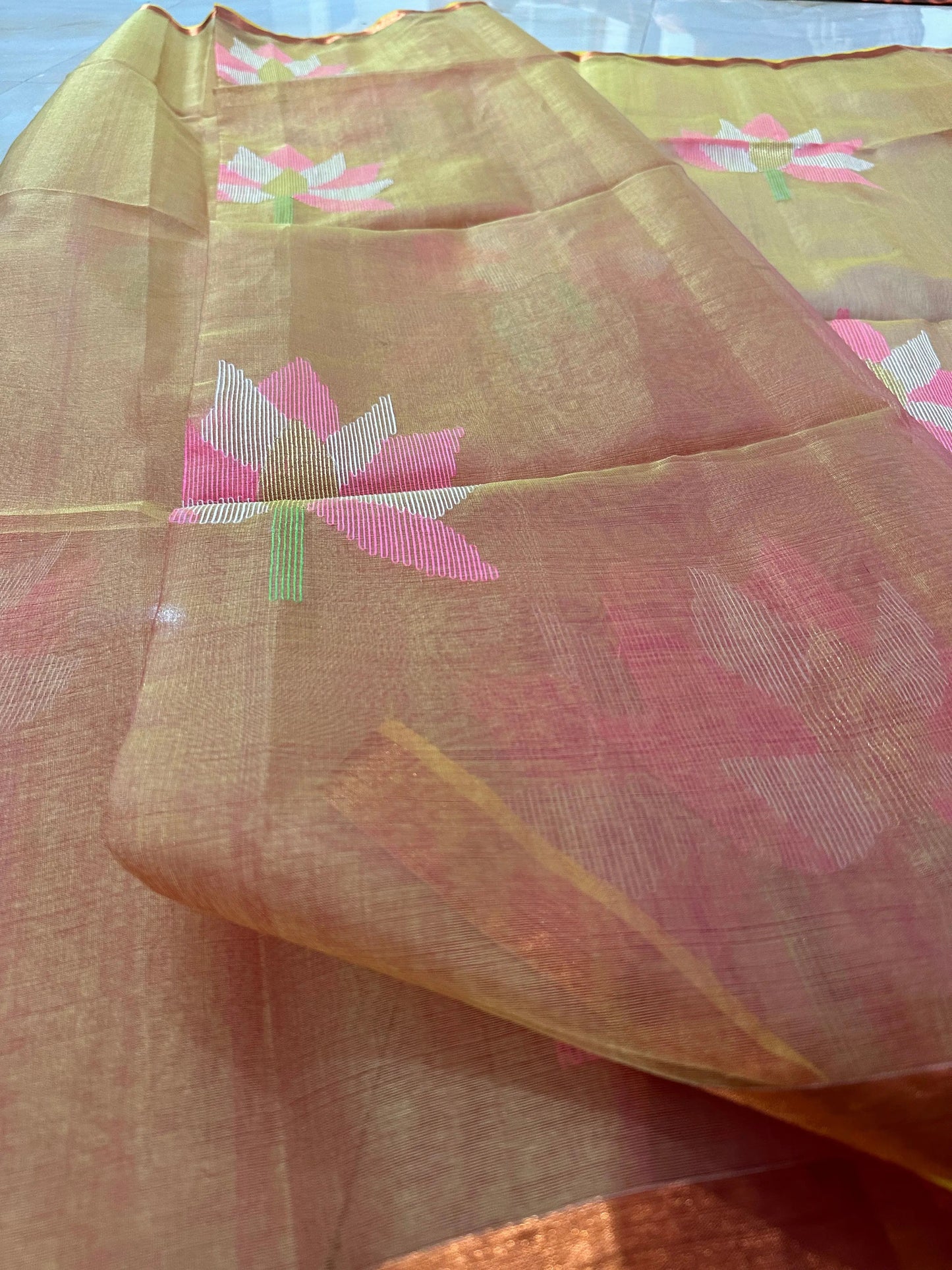 Peach coloured dual tone hand weaving Bengal Muslin saree of handweaving lotus Putul's Fashion