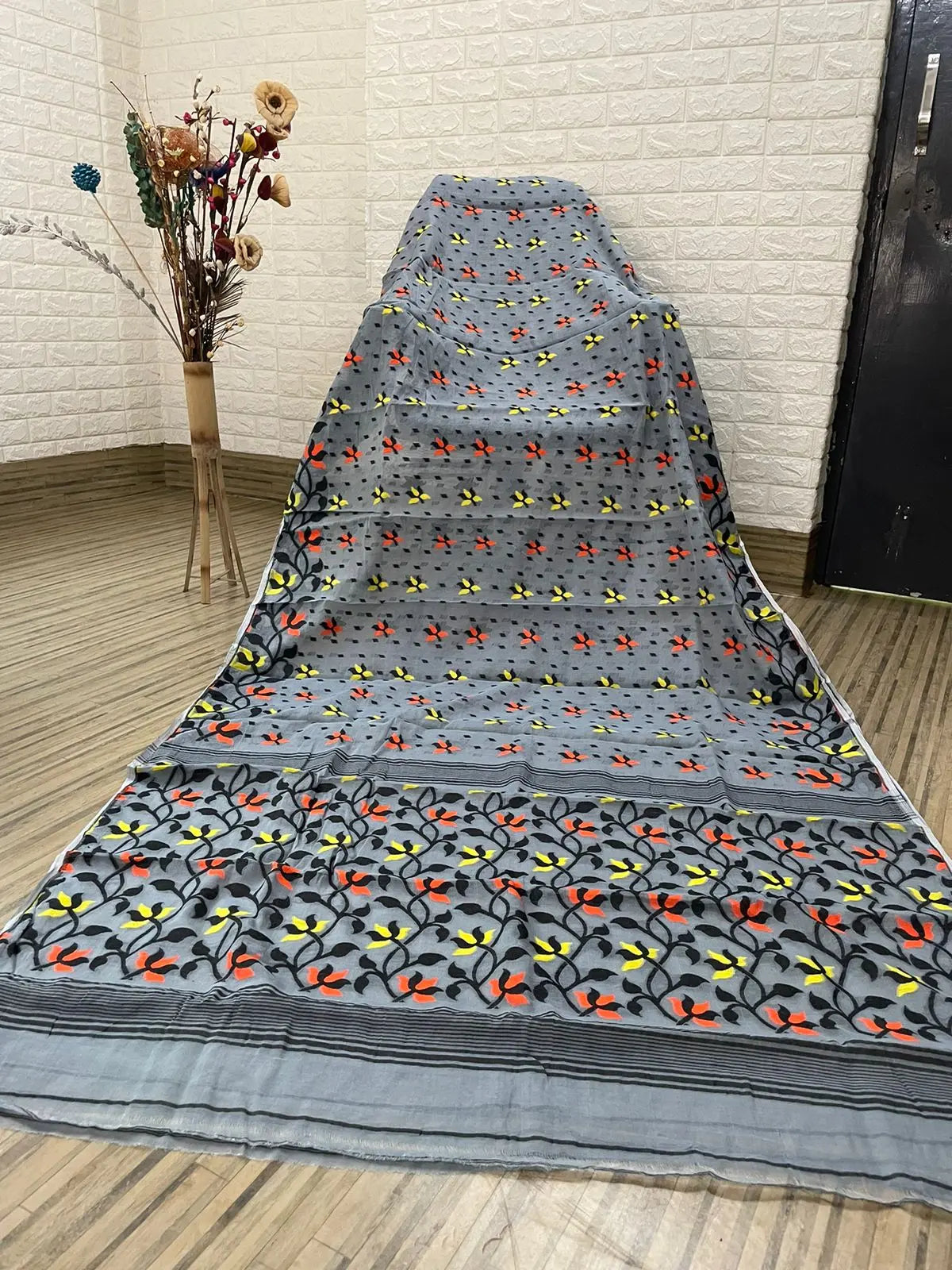 Bengal Jamdani Belpata Ash