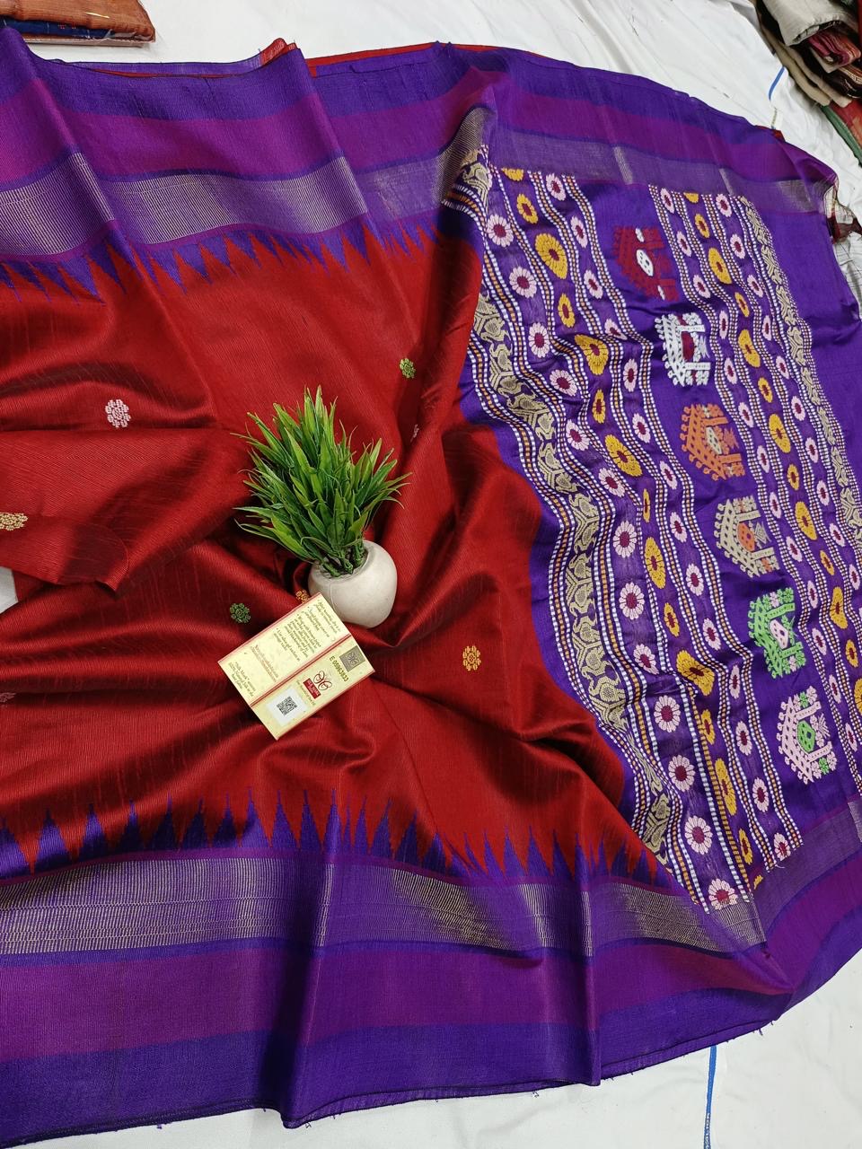 Silk marked dolabedi raw silk saree from Chattisgarh - Red - Raw silk