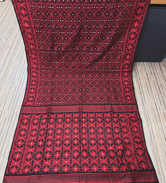 Black red combination resham dhakai jamdani saree Putul's Fashion