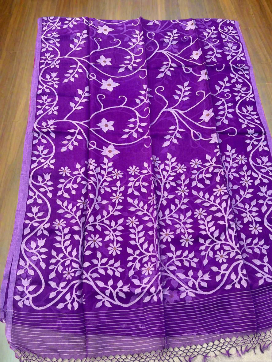 Brinjal violet Muslin Tantuj jamdani saree from Bengal - Black - Tantuj muslin