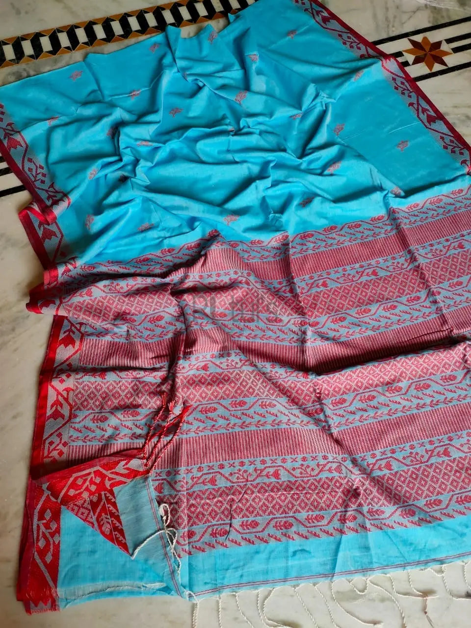 Cotton jamdani saree of Bengal Putul's Fashion