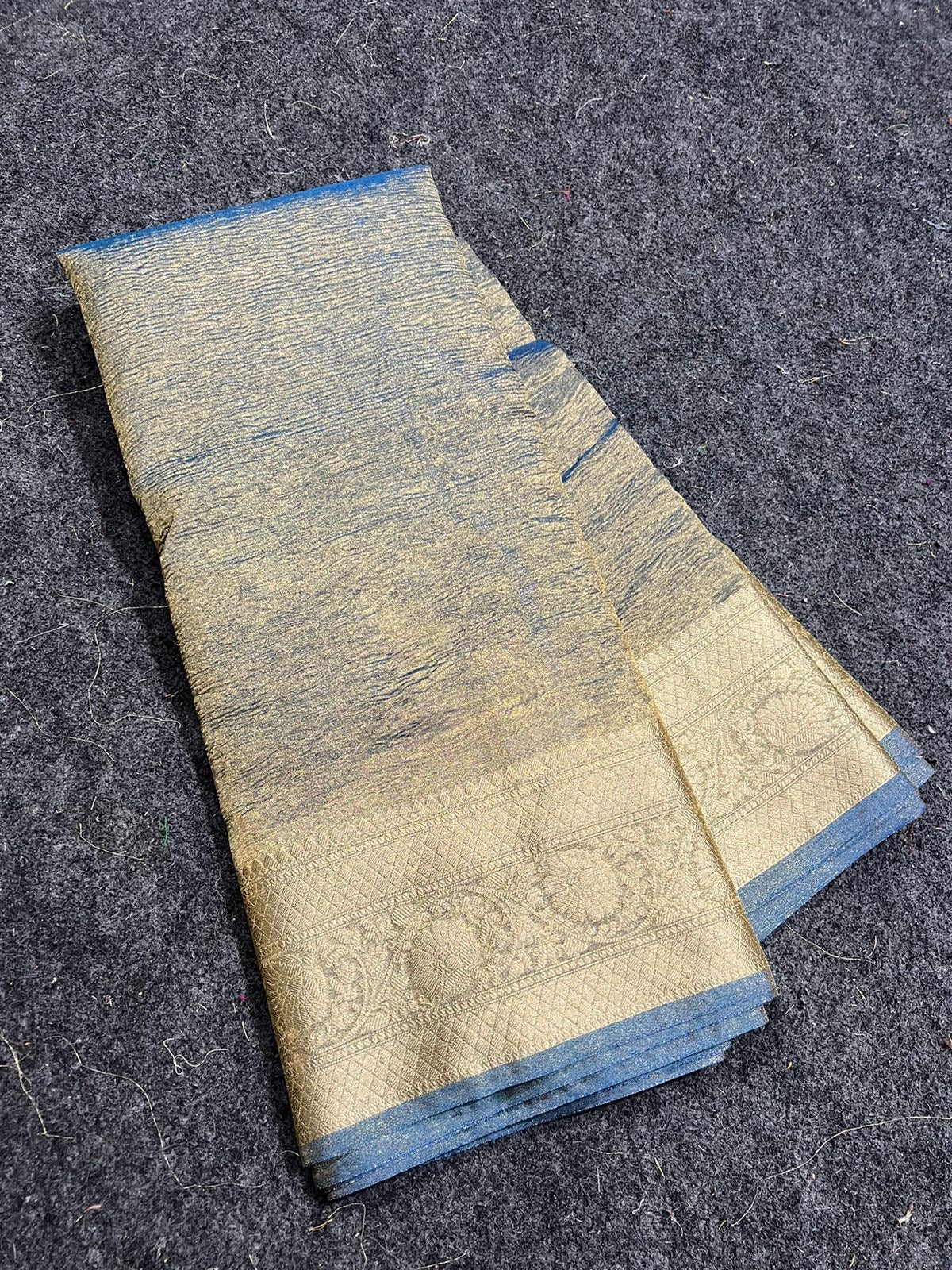 Crushed tissue banarasi saree