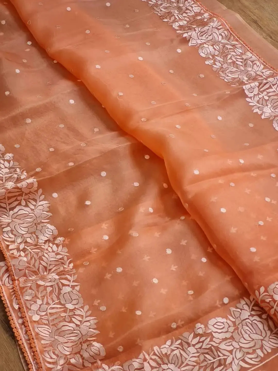 Mulmul Cotton saree of Kolkata Putul's Fashion