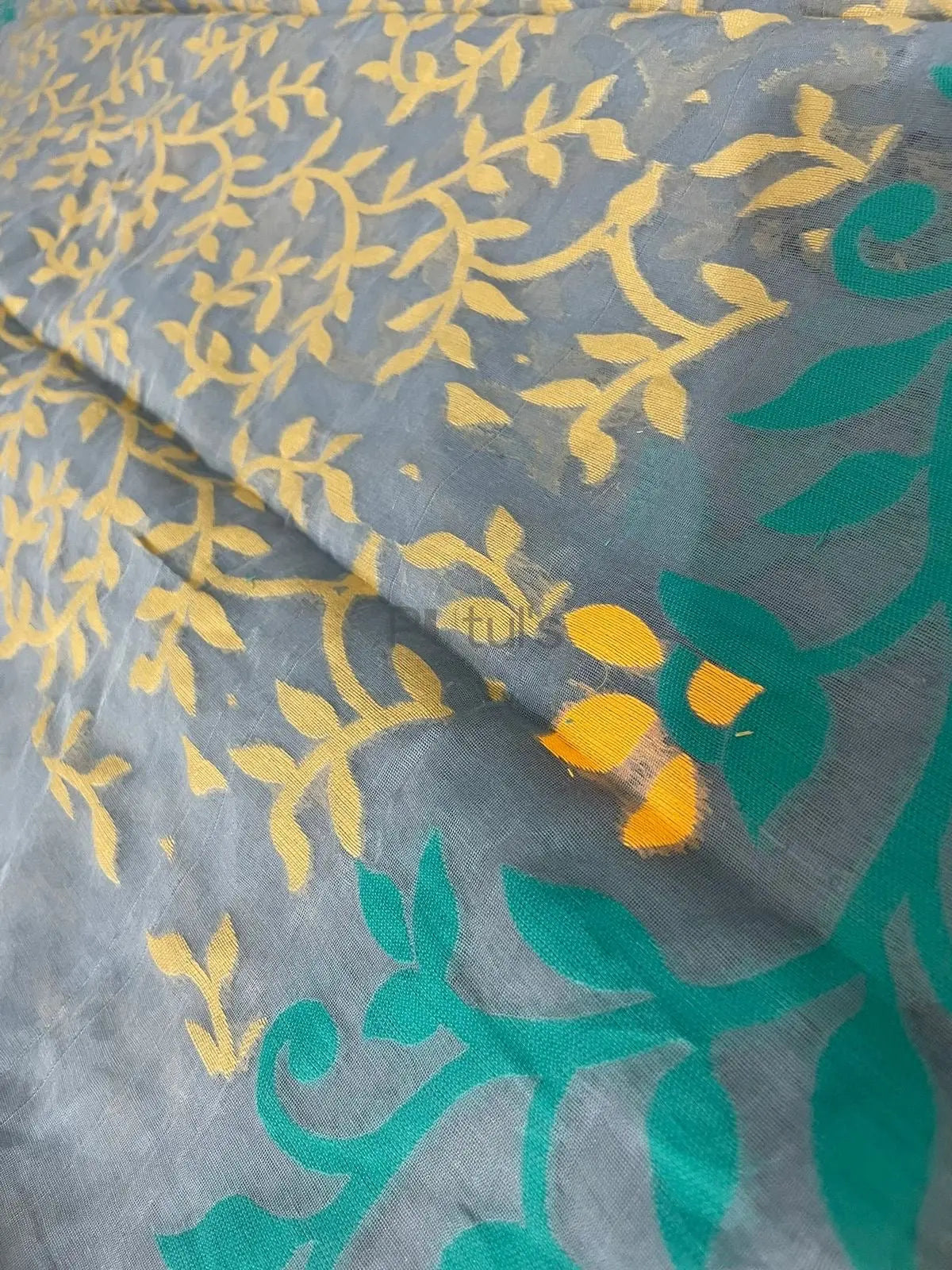 Premium quality Bengal soft dhakai jamdani saree of Bengal Putul's Fashion