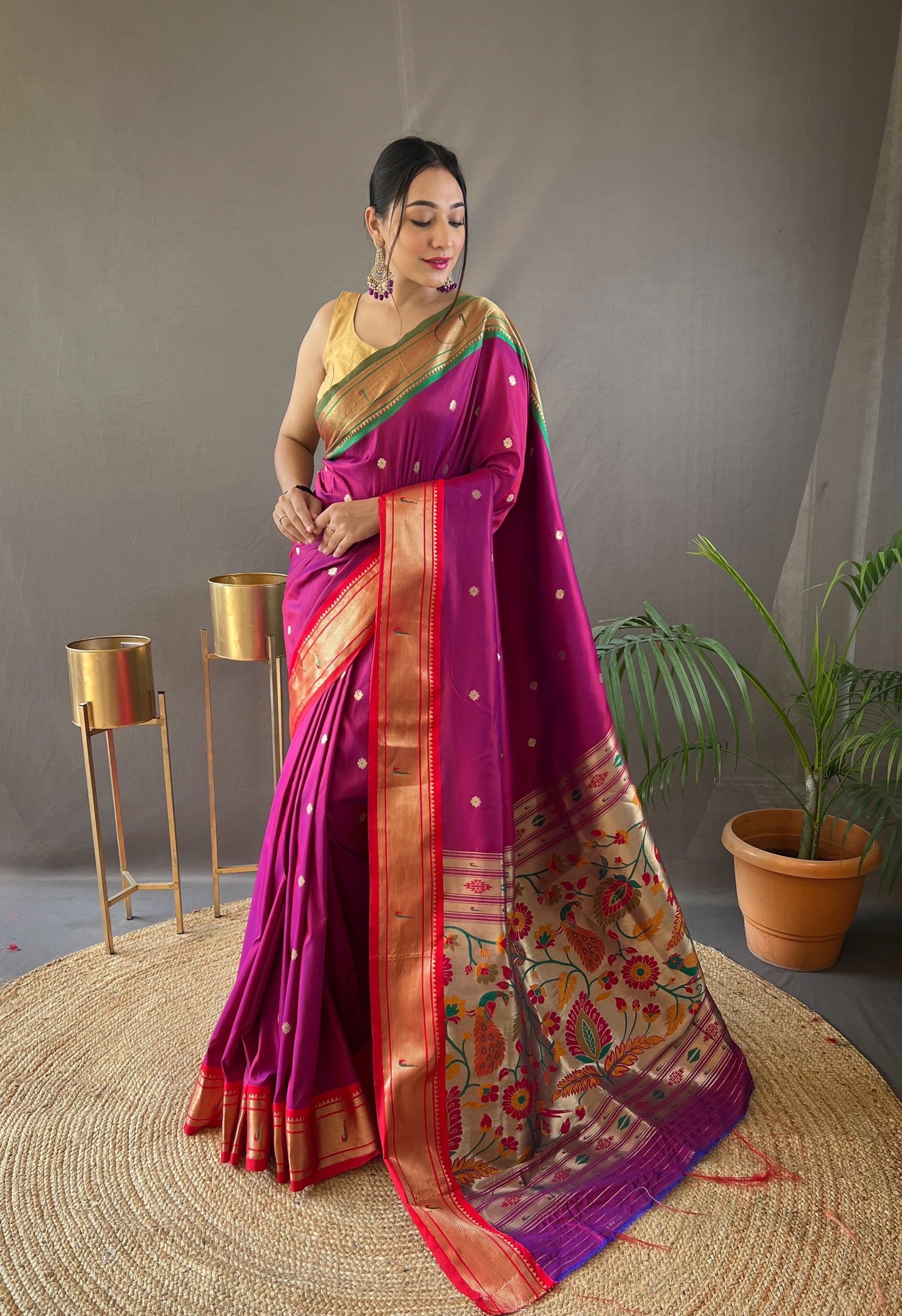 Ganga yamuna border paithani kanchipuram fusion saree - Magenta - Paithani silk