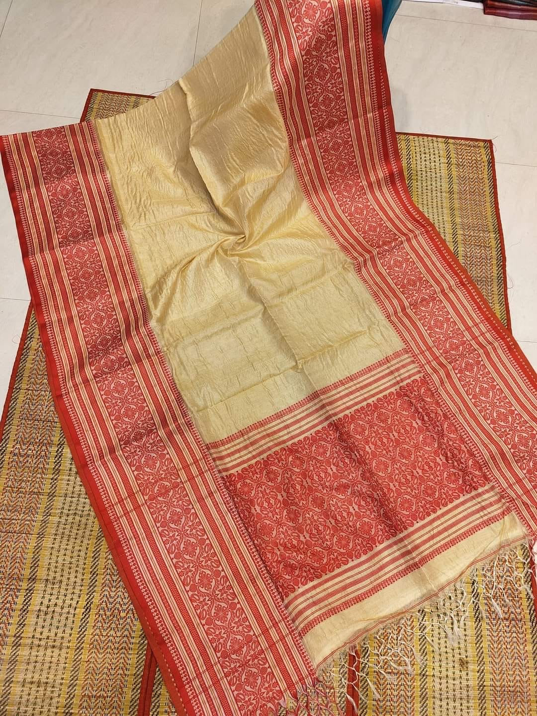 Gachi Tusar saree from the loom of Bengal silk mark certified - Red - Tussar saree