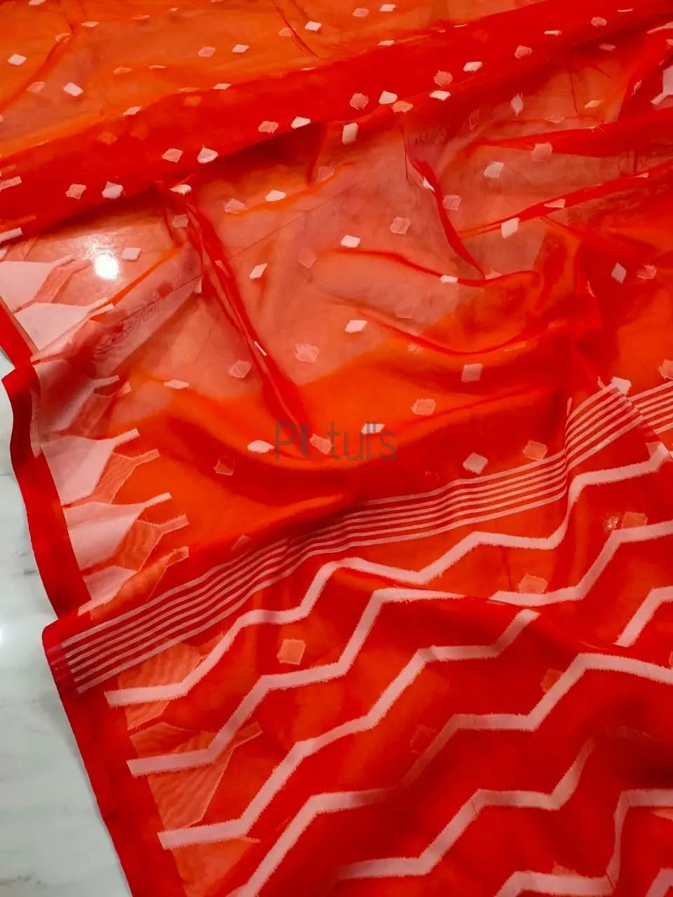 Handwoven temple border Muslin saree Putul's Fashion