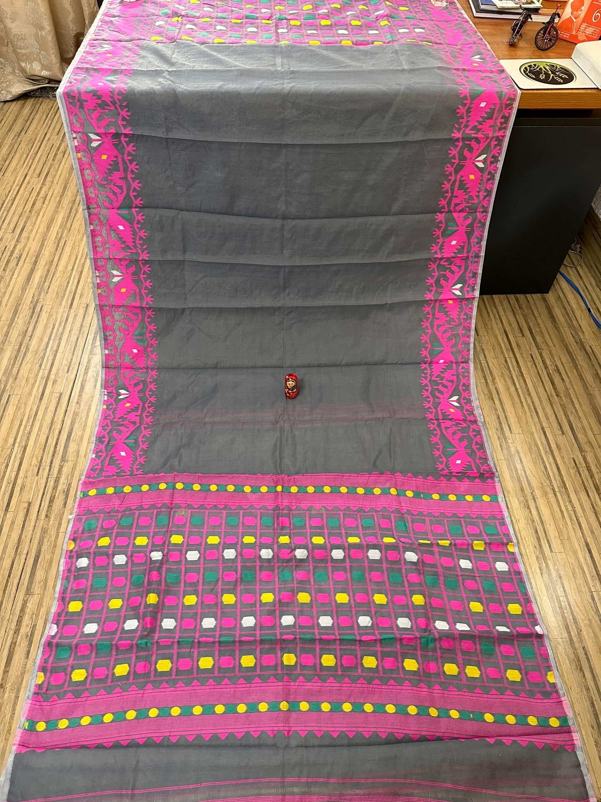 Jamdani saree with blouse - Grey