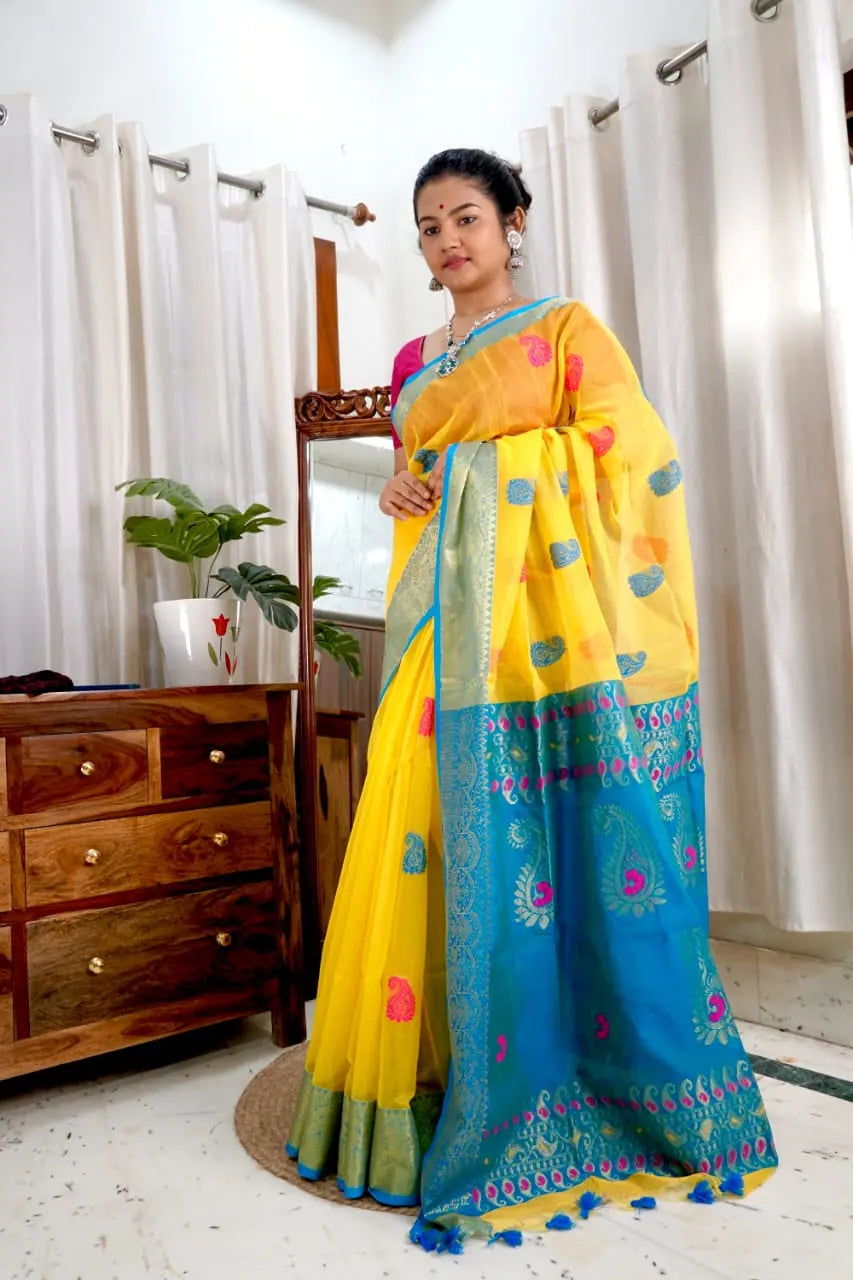 muslin jamdani saree mango motif weaving Putul's fashion
