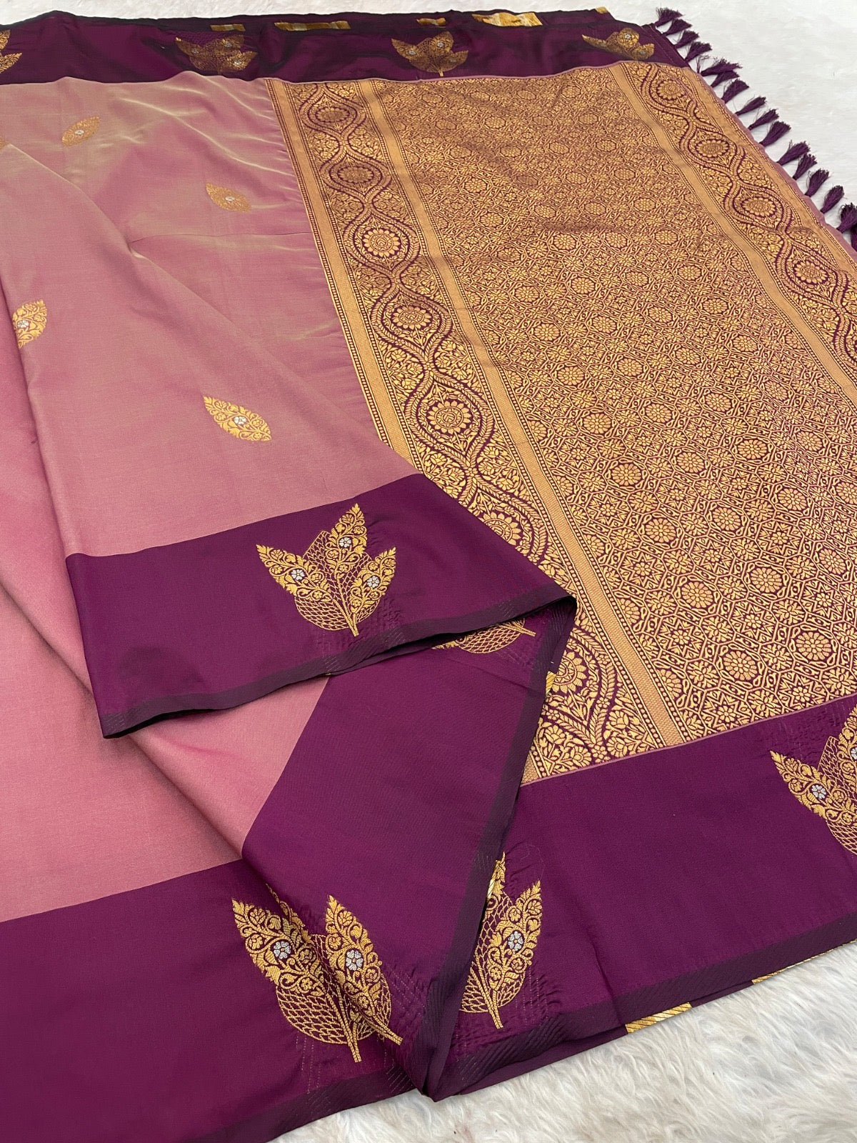 Sari weaving soft Banarasi silk saree - Banarasi Saree