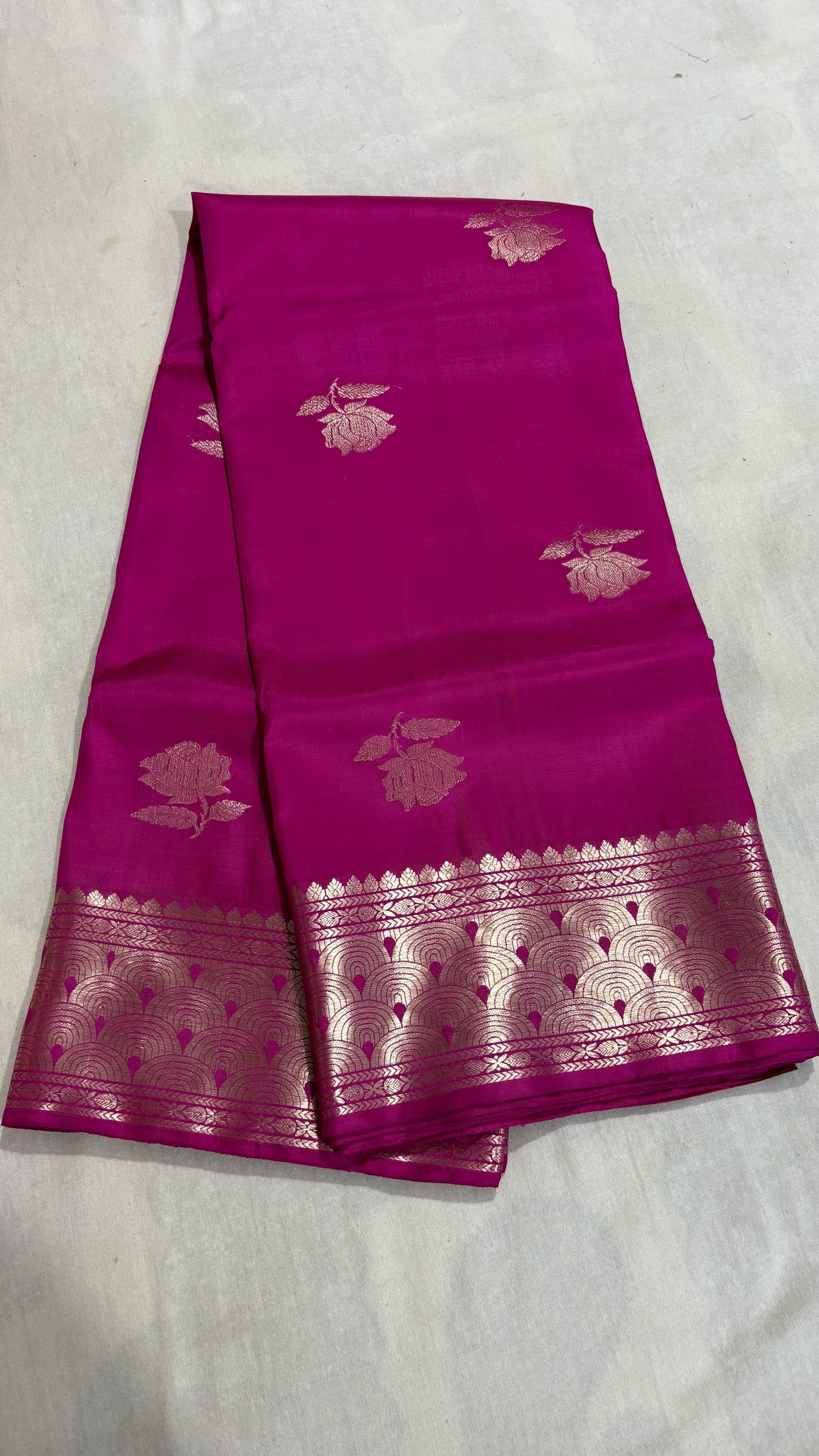 Golap Swarnachari from the loom of Bishnupur