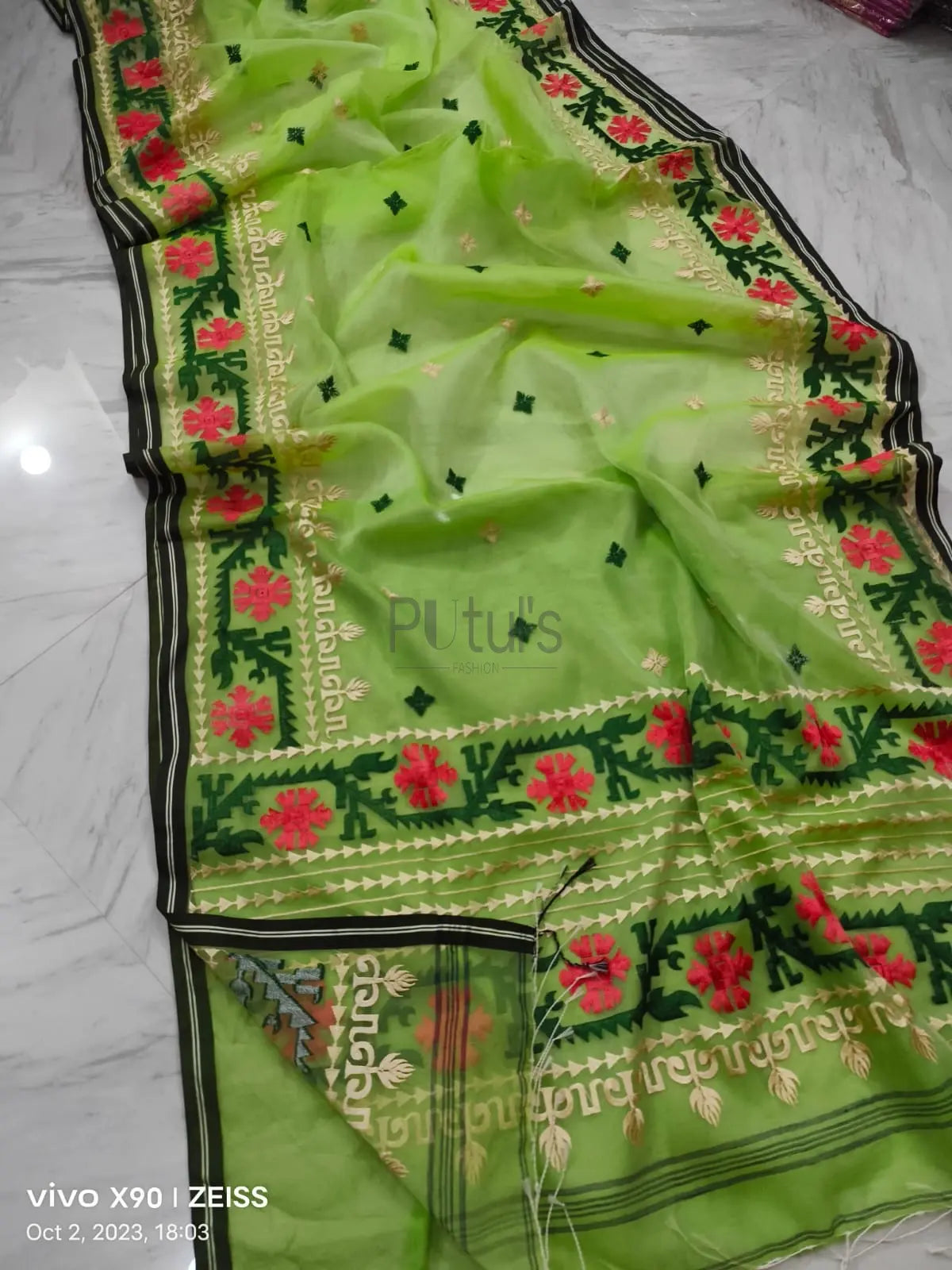 Soilasuta muslin jamdani of embroidery work - Green - muslin saree